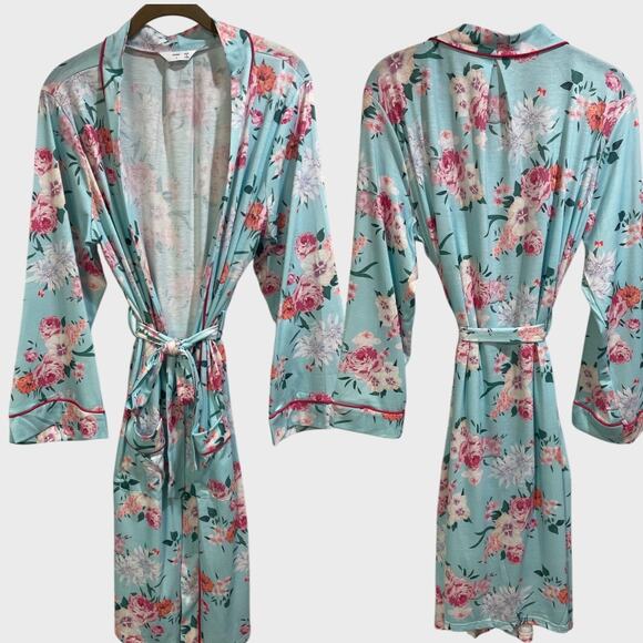 Maternity Floral Robe with Pockets Size Large - Picture 6 of 11